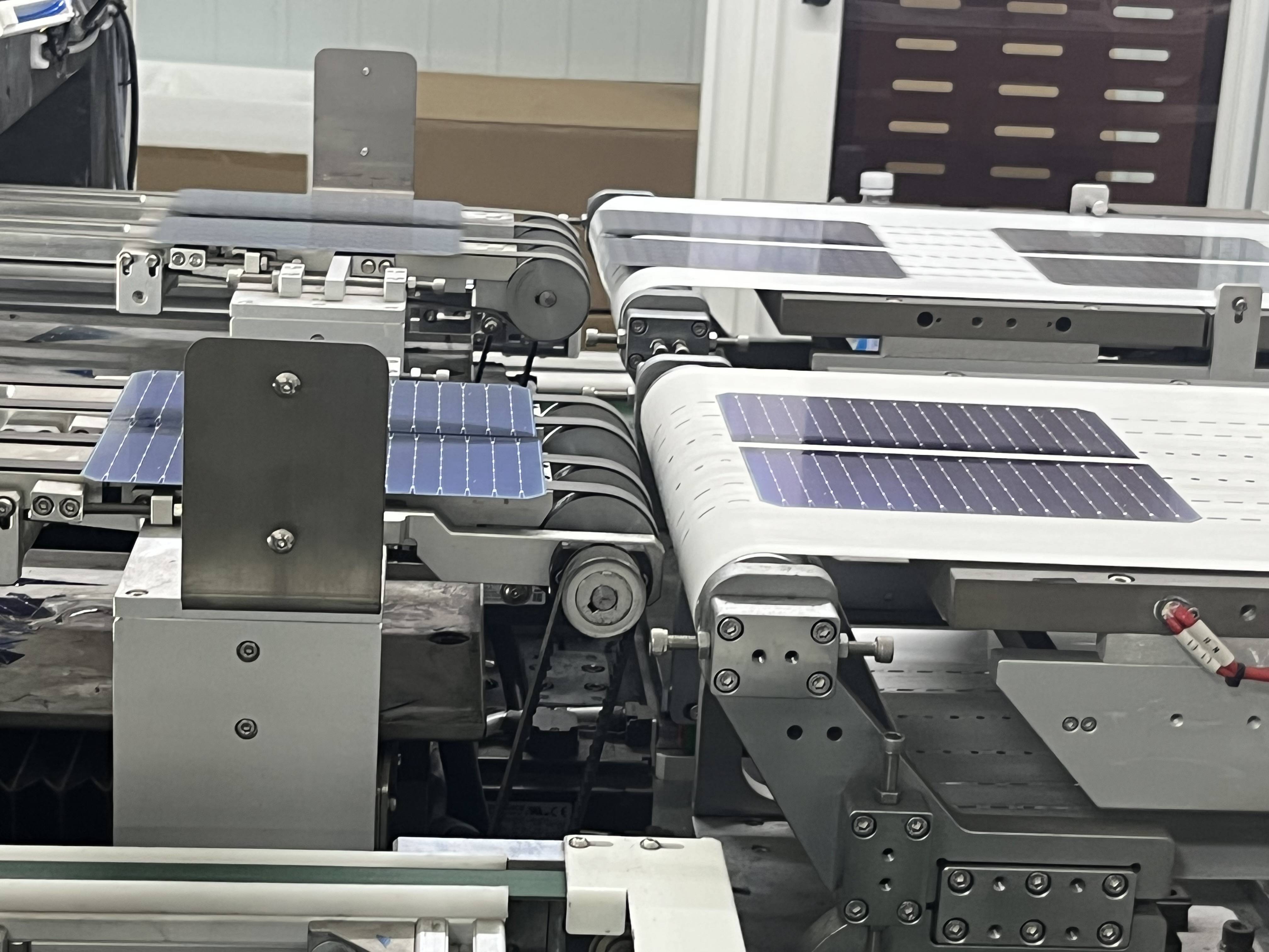 8路激光并行加工引入量子传感技术,实现切割过程应力场实时监测工艺端