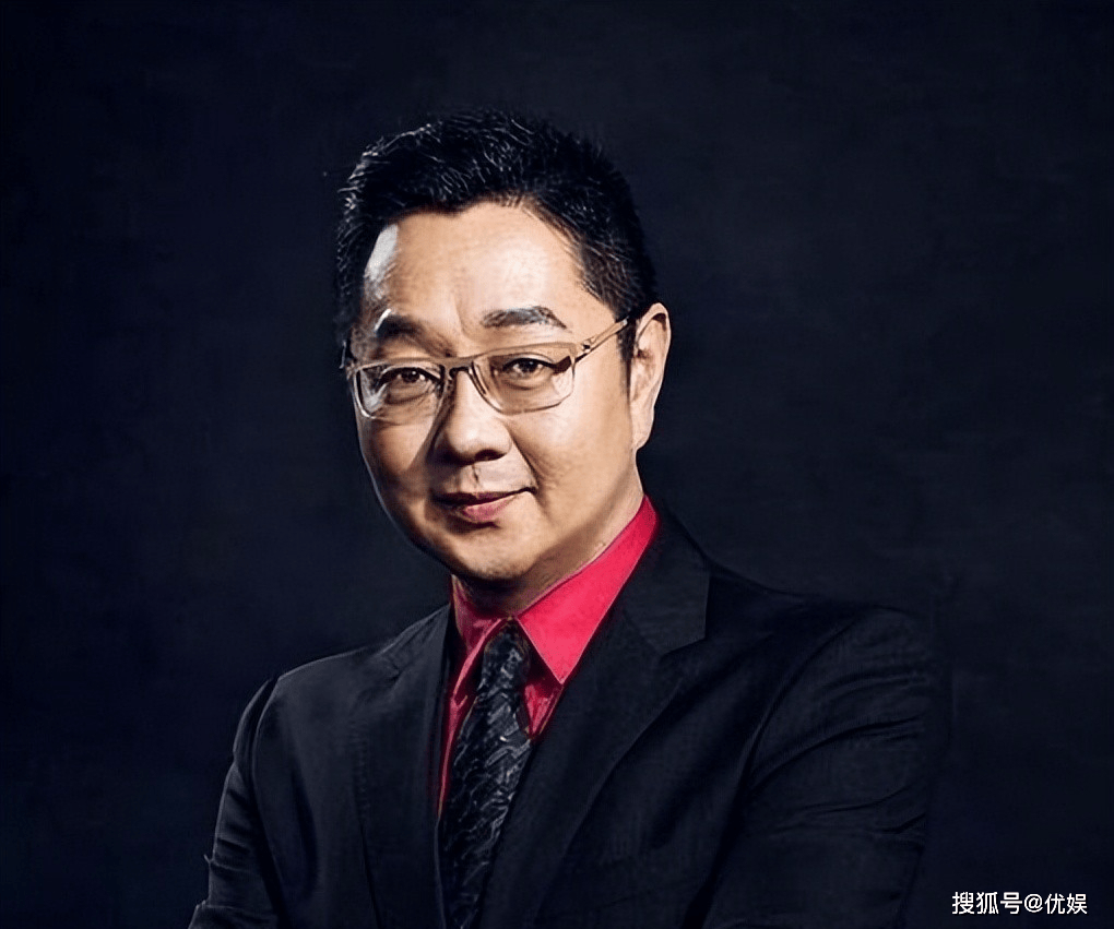 张绍刚现状:52岁衰老明显,依然在大学里教书,妻子是气象局领导