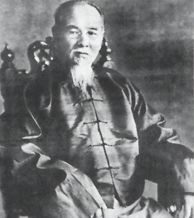 1943年,国民党元老林森突然车祸去世,老蒋问戴笠:是你干的?