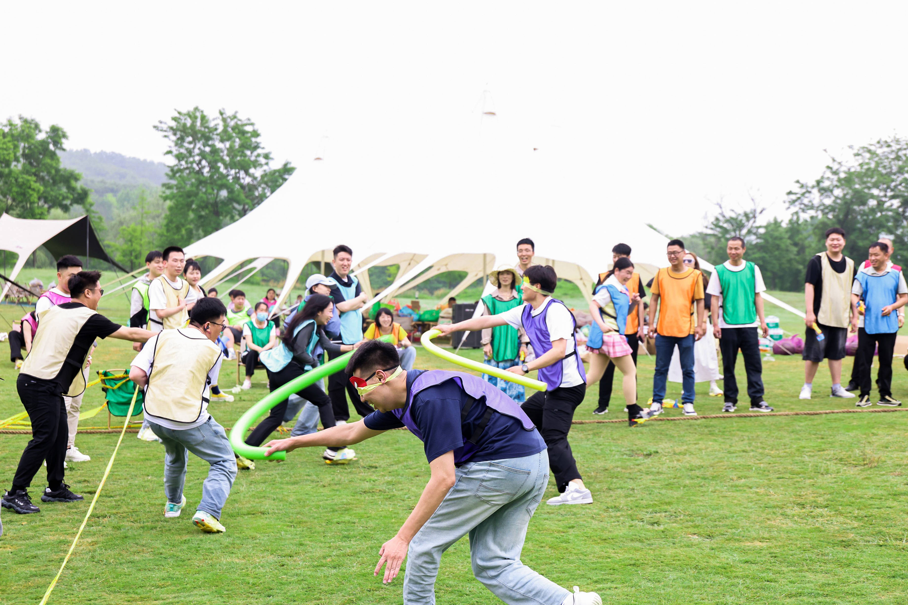 原来,团建照片可以这么有范儿!