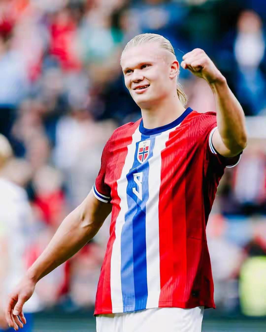 1亿先生两丢点球仍戴帽,挪威27年世界杯梦要靠他圆?