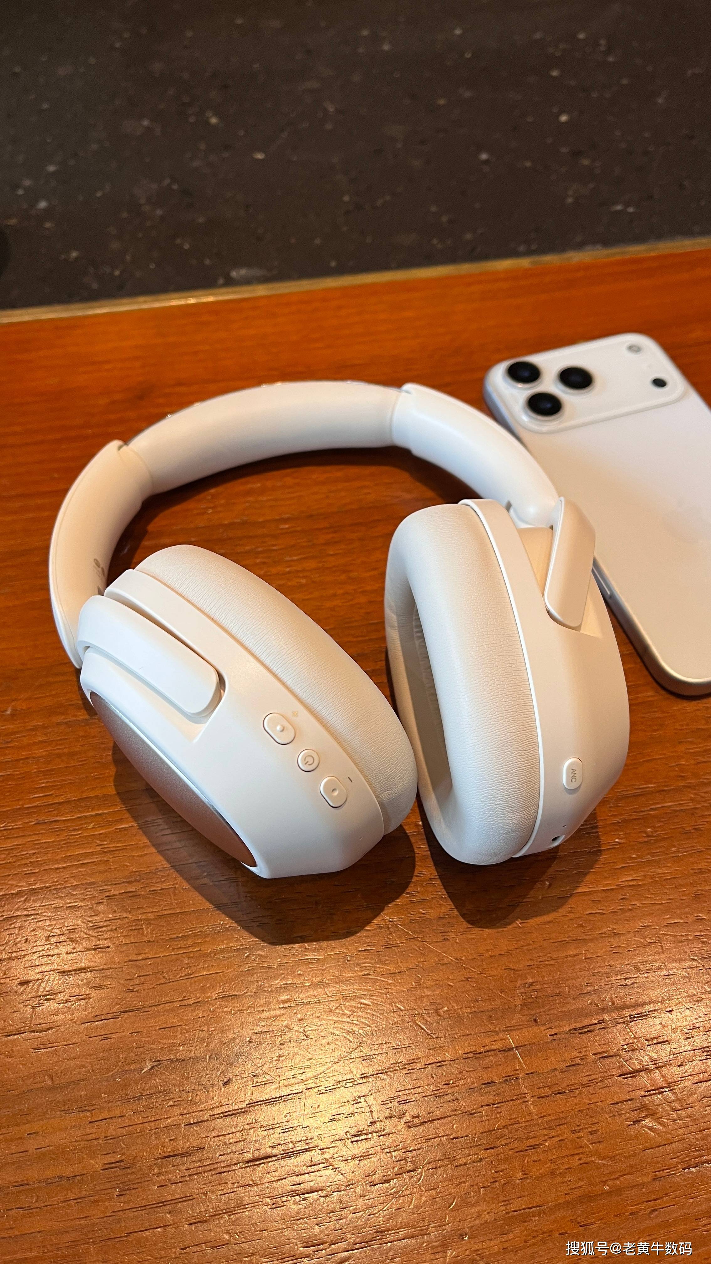 blinblin king旗舰款头戴耳机:双芯降噪 全场景适配,重新定义高端听觉