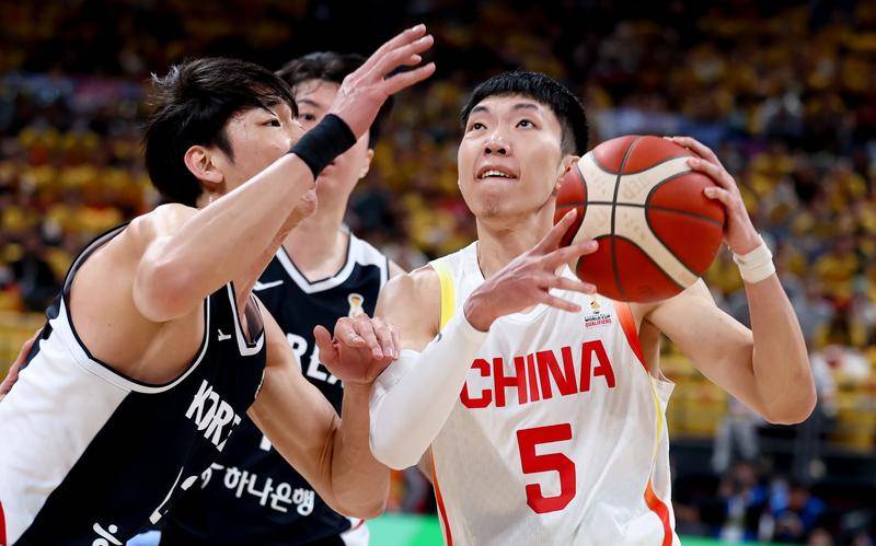 17+6！廖三宁苦撑后卫线 缺少赵睿中国队进攻哑火