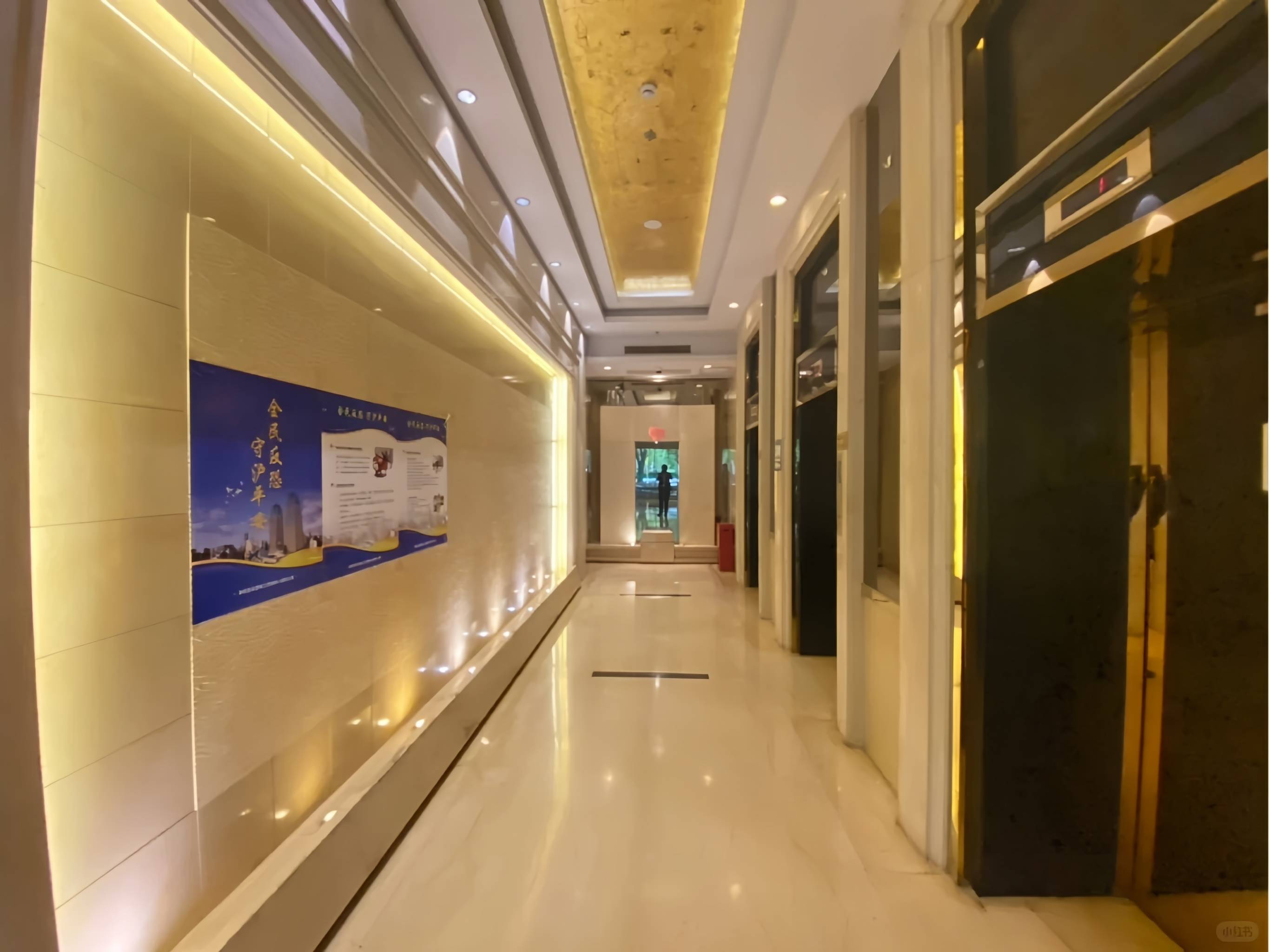 普陀内环:飞洲时代大厦,直面南京西路商圈,三轨环绕,29层高端商务地标