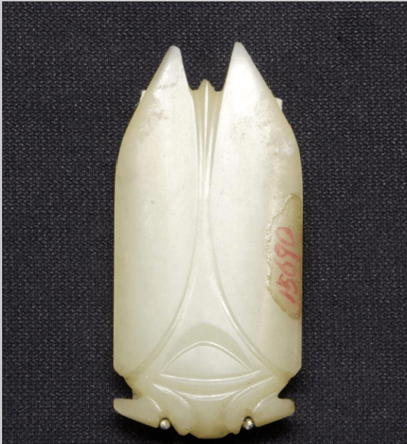 新加坡多禄溙拍卖--如何让避免高古玉收藏陷阱？五招讓你變身鑒定行家