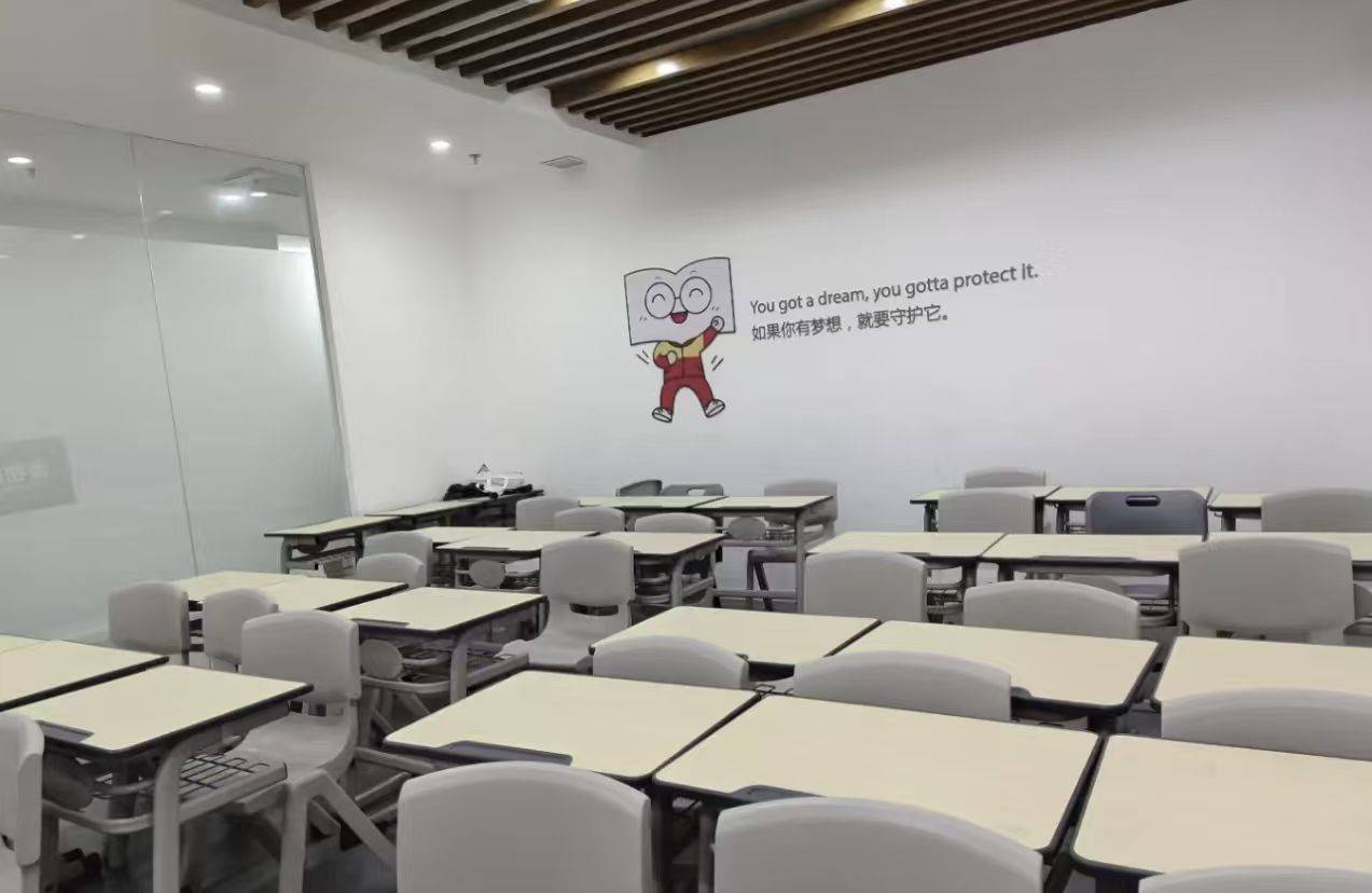 线上线下培训班价格对比_二级建造师培训班费用_二级建造师培训费用