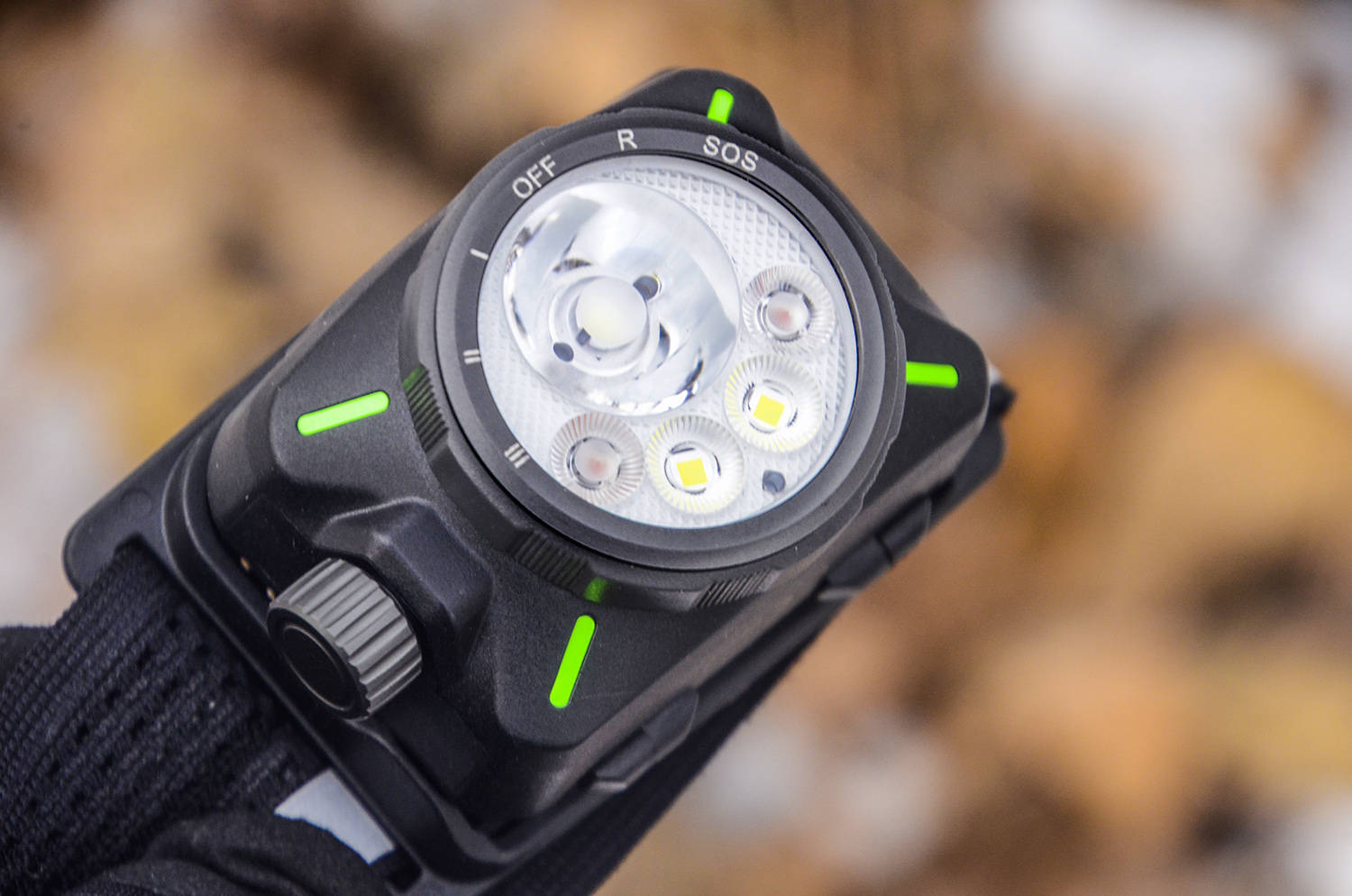 消解夜色里的不安与不便,重新定义实用照明:纳丽德 eStar头灯