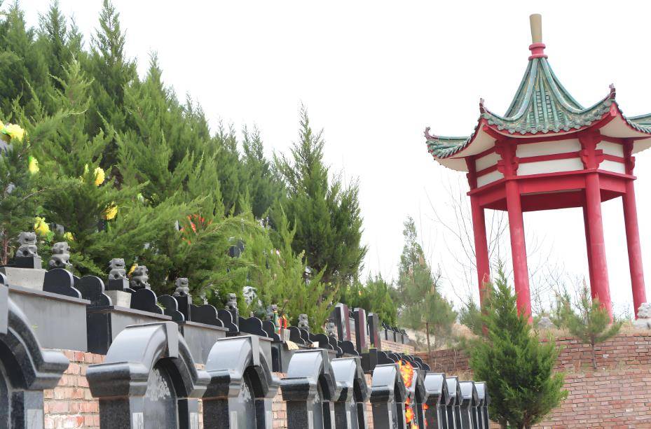 南京岱山陵园联系电话