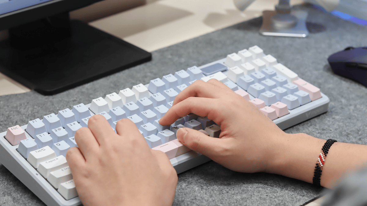 百元外设堆料狂魔!雷柏VT9 MAX+雷柏V700DIY-98长续航版入手体验