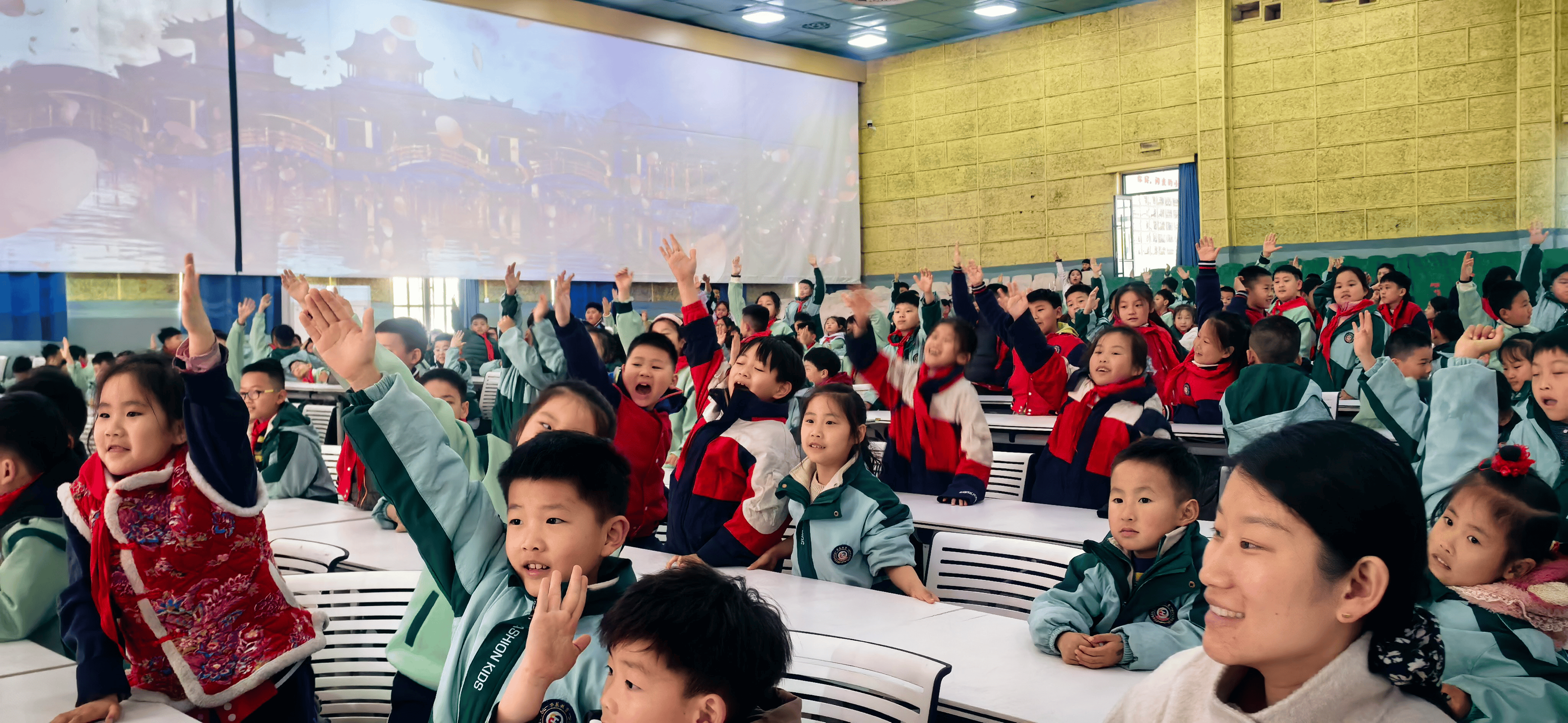 《科普赋能公益，海信冰箱·雨辰助学“研学基地”落户枣庄》