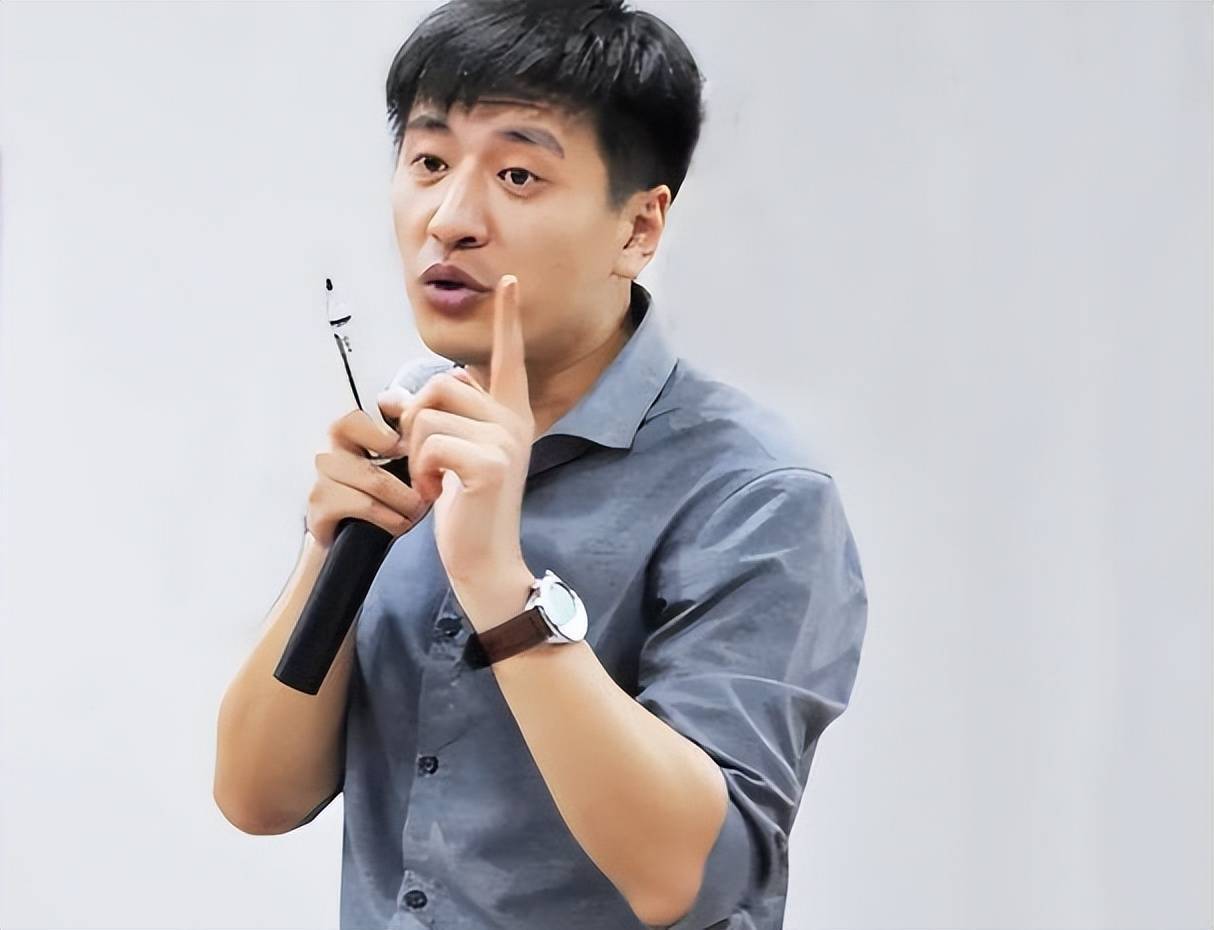 失去张雪峰,考研流量将飘向何处?-锋巢网