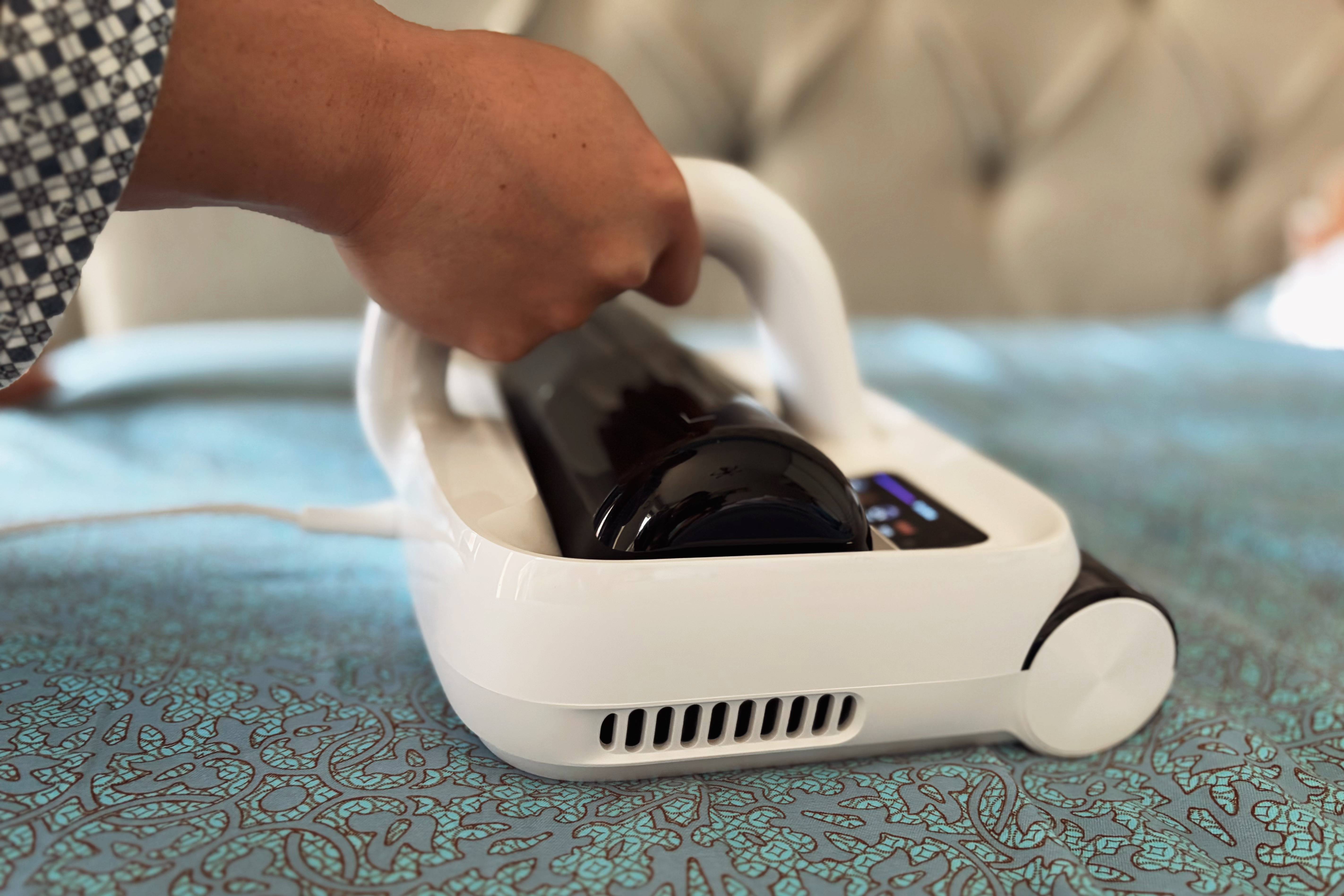 《用过才知道:专业除螨仪和吸尘器真的不一样|云鲸除螨仪U50有线款深度评测》