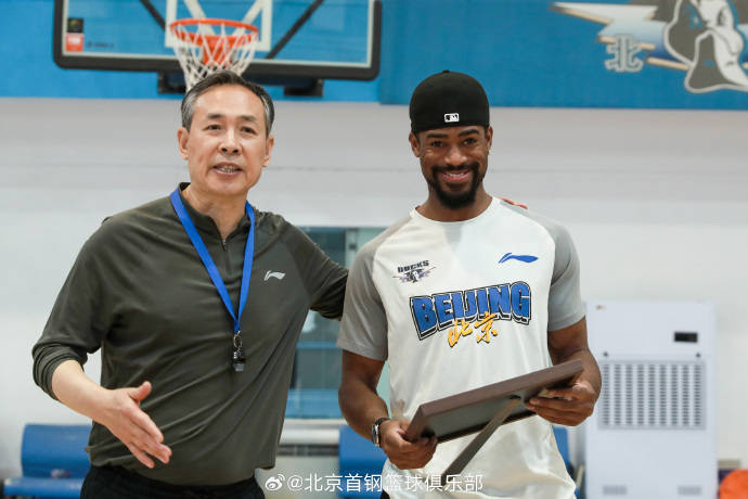 北京男篮发文告别贝利：感谢你的每一次拼搏与坚守