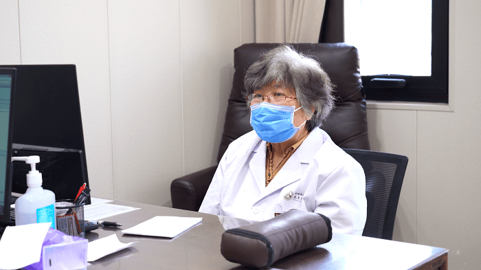 王秀珍医生:一紧张就想上厕所,这种情况常见原因有哪些_肠道_情绪_症状