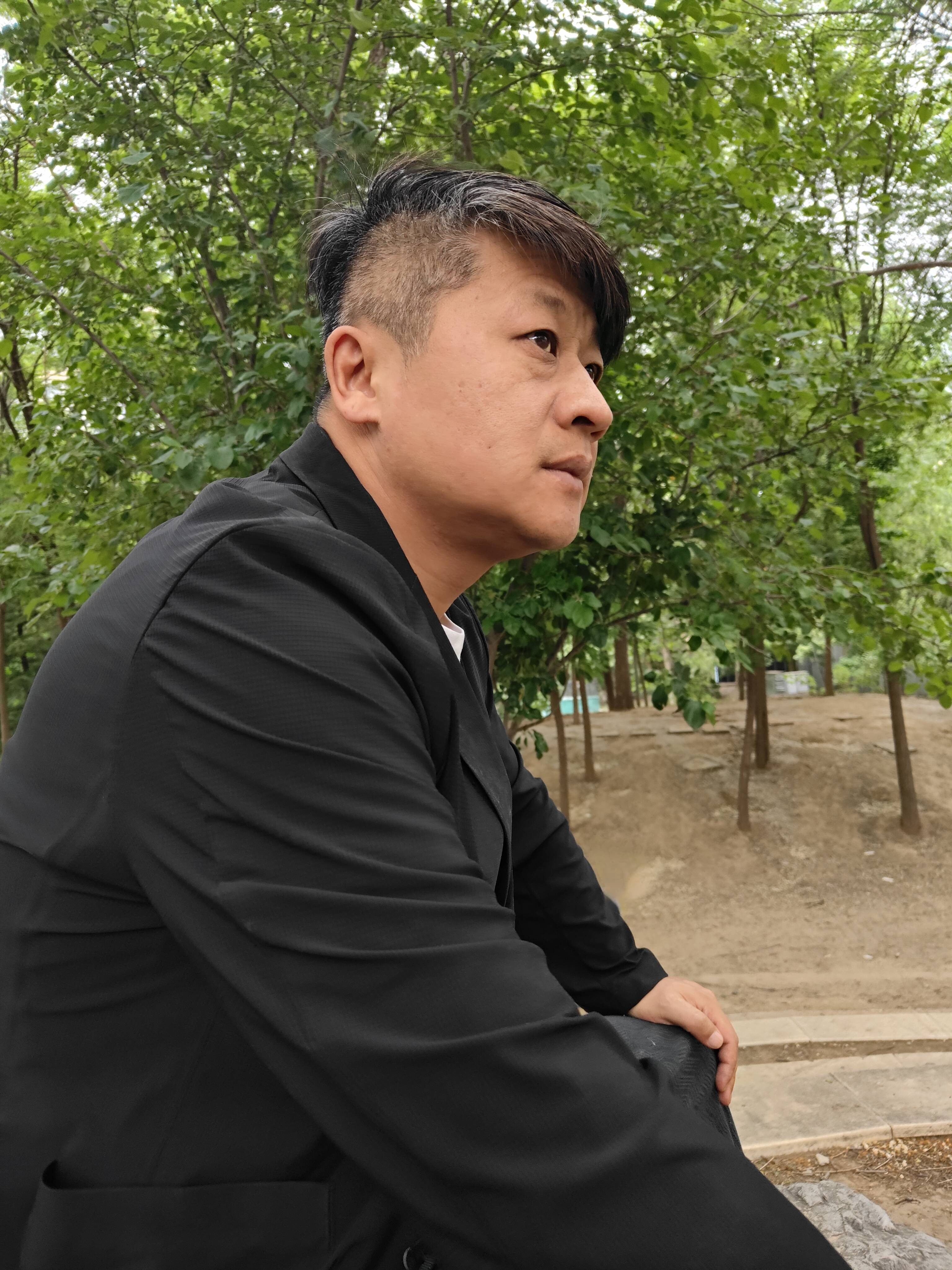 中国著名画家 姜一名