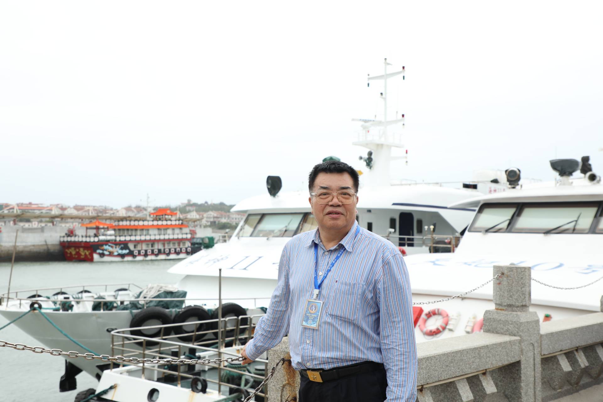 精选海上诗人—— 陈尔全 诗集鉴赏