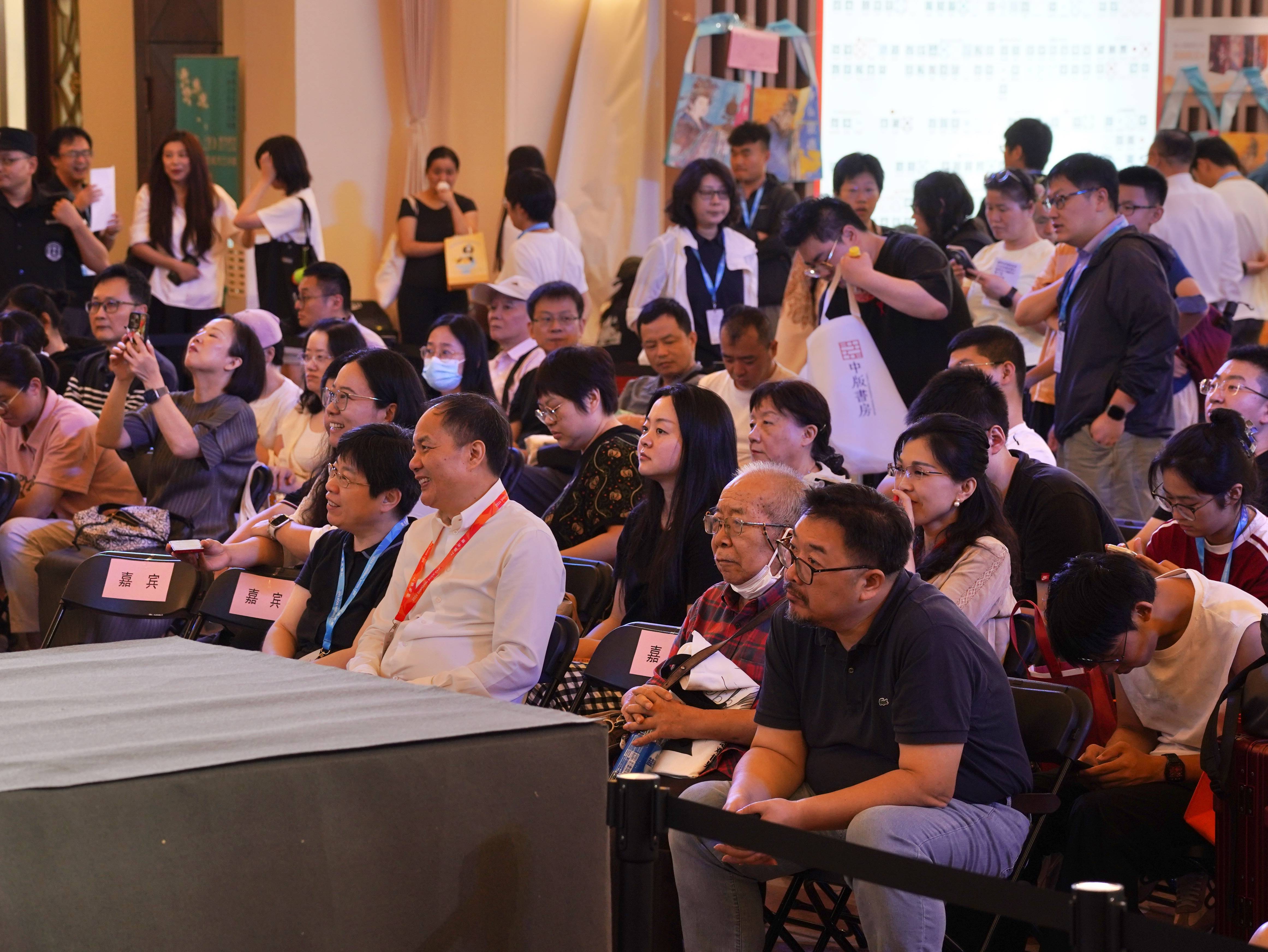 新时代敦煌学研究丛书第二辑亮相2026上海书展 (图8) 新时代敦煌学研究丛书第二辑亮相2026上海书展 (图8)