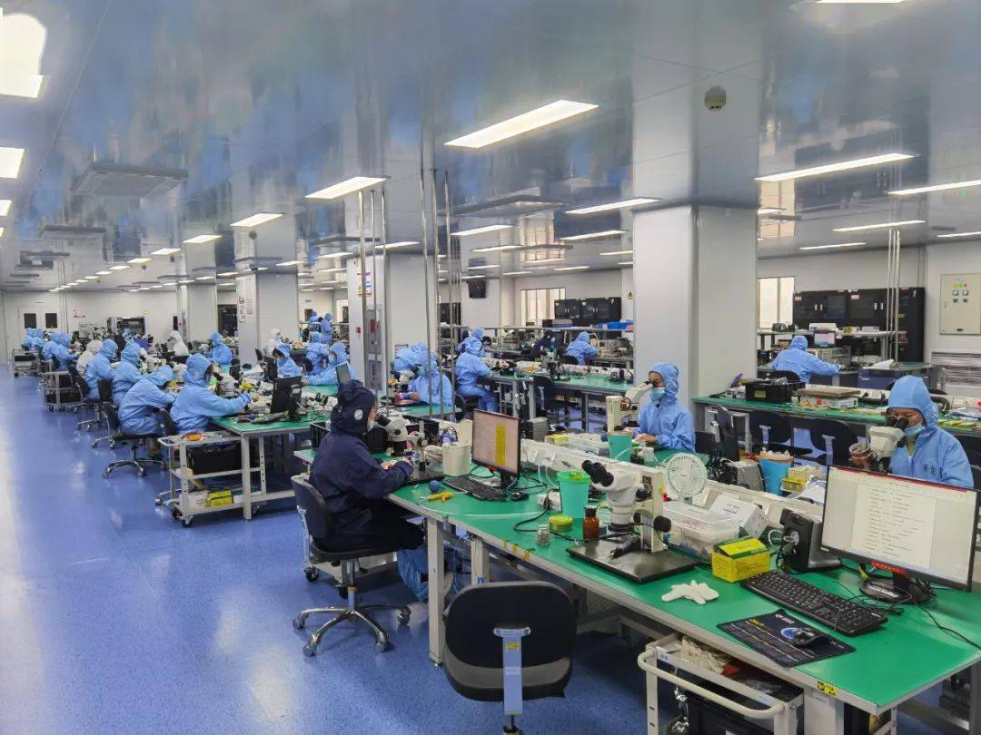 电装,机装,调试于一体的万级超净车间,含微组装装配线,smt生产线,以及