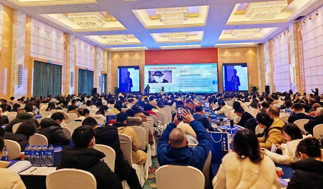 清华大学社会科学学院院长彭凯平：人工智能时代，更需要会“动心”的人才