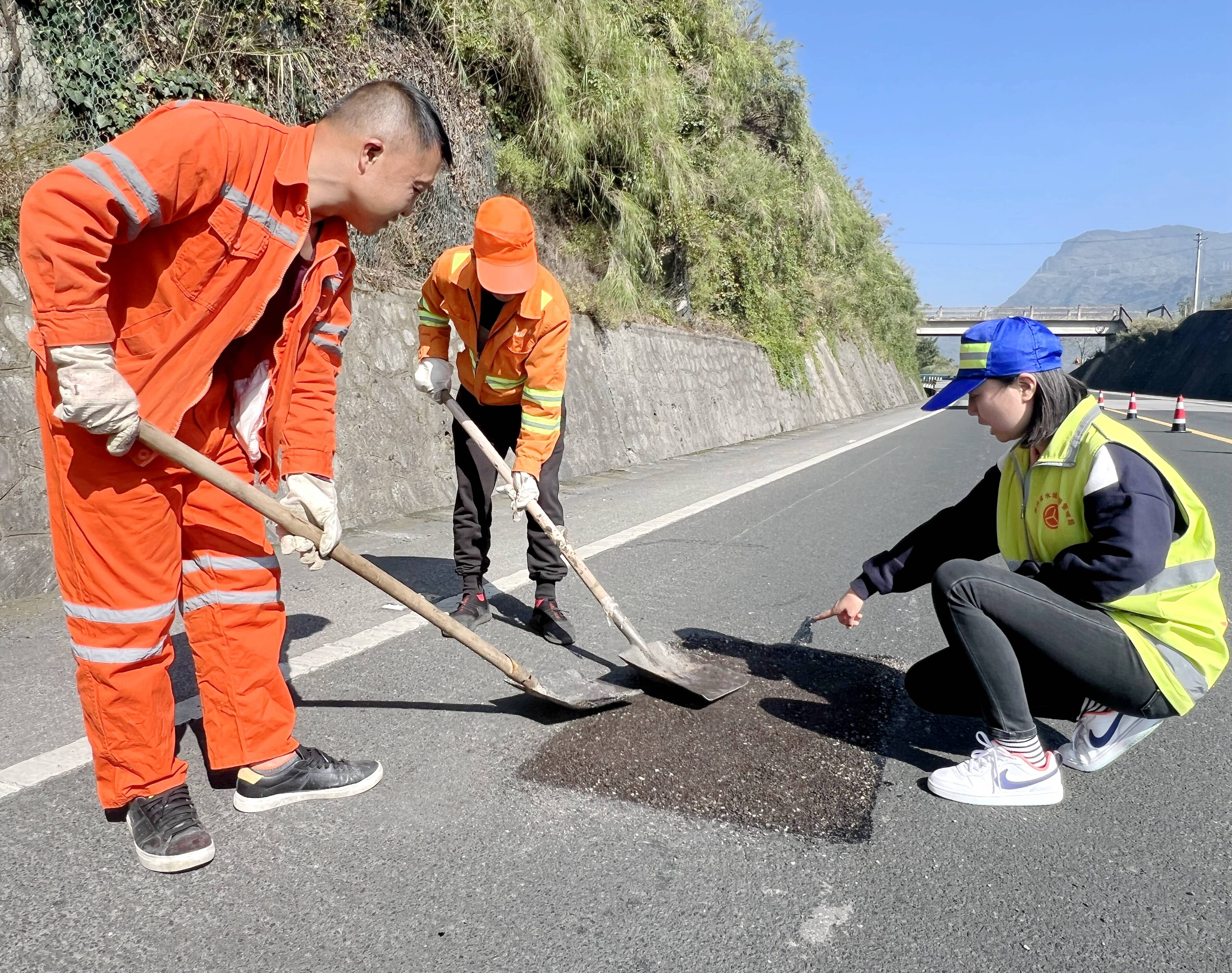 【学先进 树标杆】水城公路管理局蒋玮:爱岗敬业尽显忠诚_工作_养护