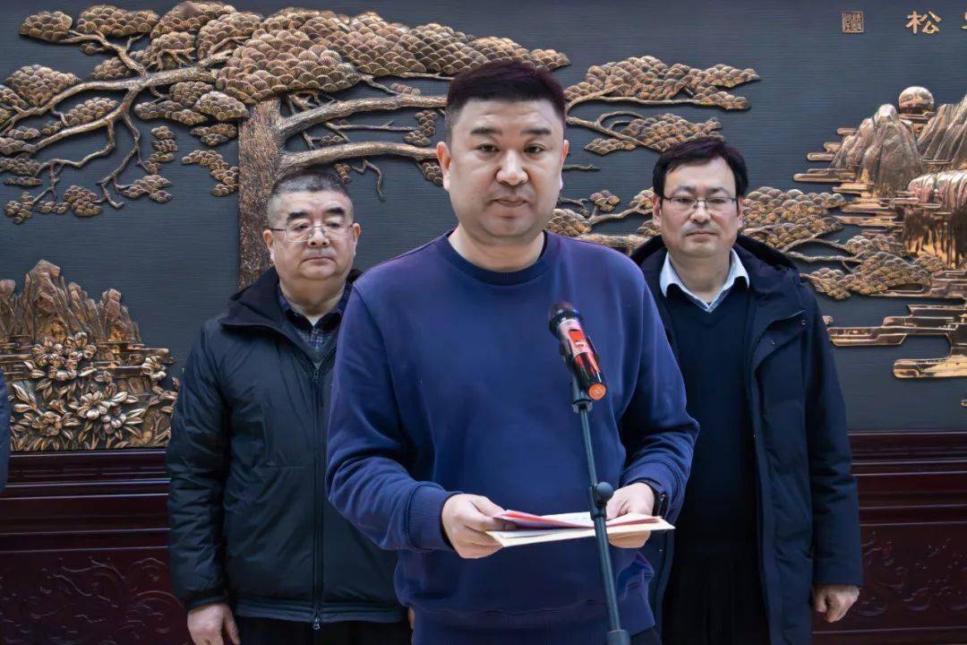 安徽省总工会权益保障部二级调研员刘明和安徽省人社厅劳动争议调解