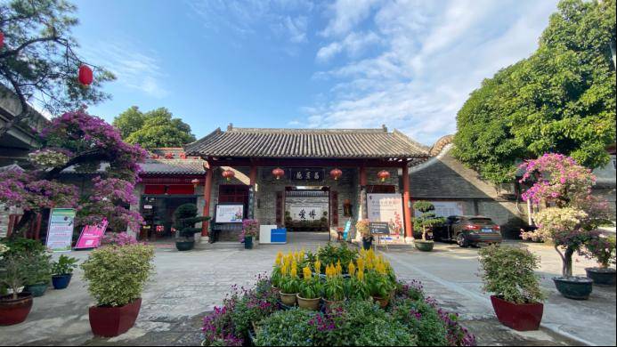 内建有孙中山文化资源交流中心孙中山文化主题馆,博爱美术馆香山书房