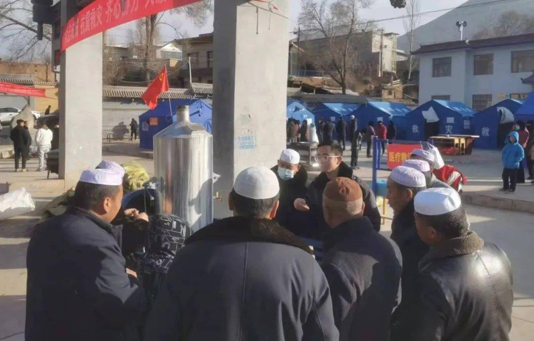 67【党旗在抗震救灾一线高高飘扬】循化县:白庄镇——"五心"工作法