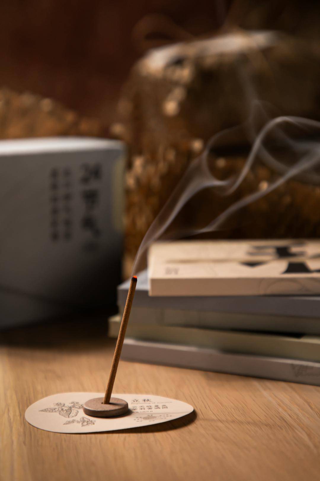 这24 个小东西,让我期待一整年_线香_味道_气味