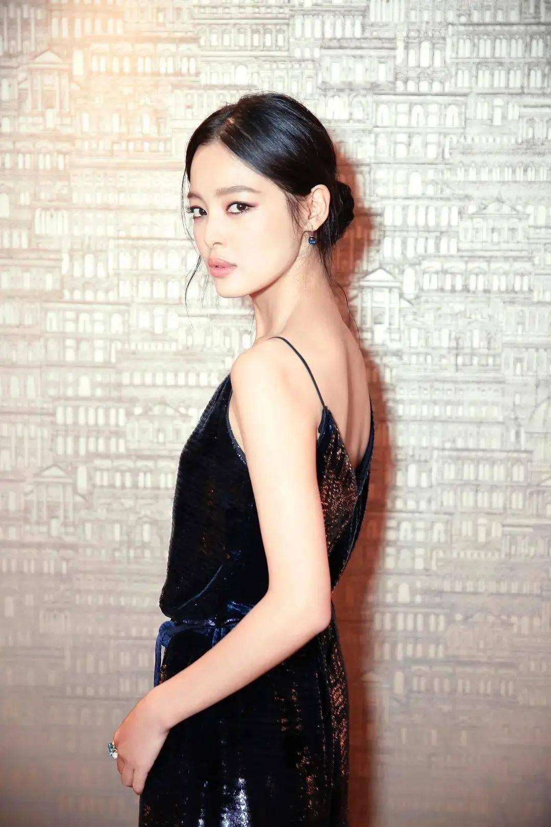 《怒清湘西》《长江图》《如懿传》中国内地影视女演员1986.4.8辛芷蕾