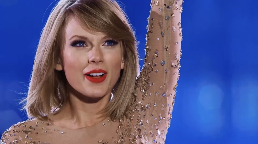 甜心公主黑化后,反倒火成赚出359亿的顶流_泰勒_演唱会_时代