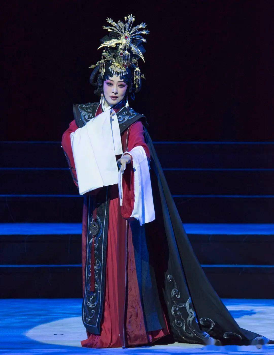 湖北省京剧院《优孟》赴成都参加第十届中国京剧艺术节_历史_小人物