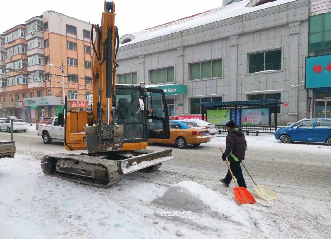 冰城清冰雪工作進行中|交警部門發佈出行注意事項和安