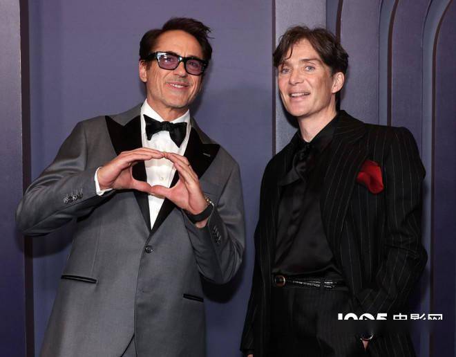 主创《音乐大师》主创艾玛·斯通威廉·达福马克·鲁法洛和妻子