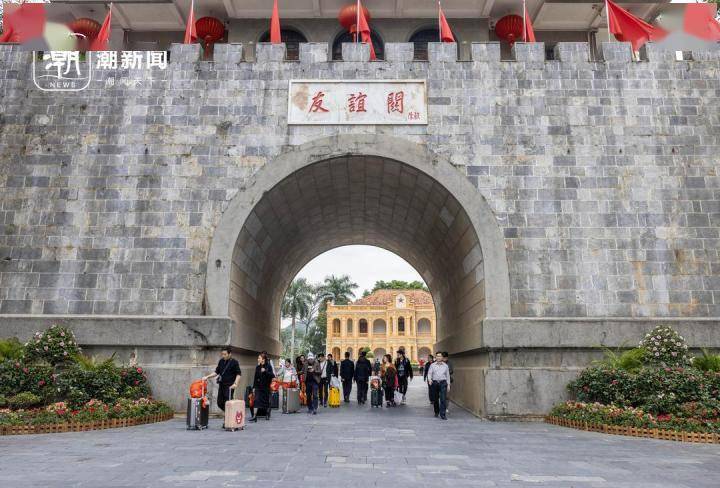 潮聲丨中越邊境行:在2000多年曆史的邊關口岸遇到浙江_憑祥市_紅木