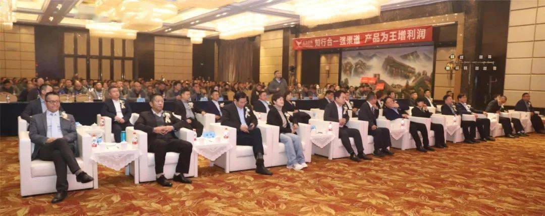 日报:行业优秀经理人;陕西"老头乐"鉴定为机动车;雅迪,爱玛,新鸽,欧王