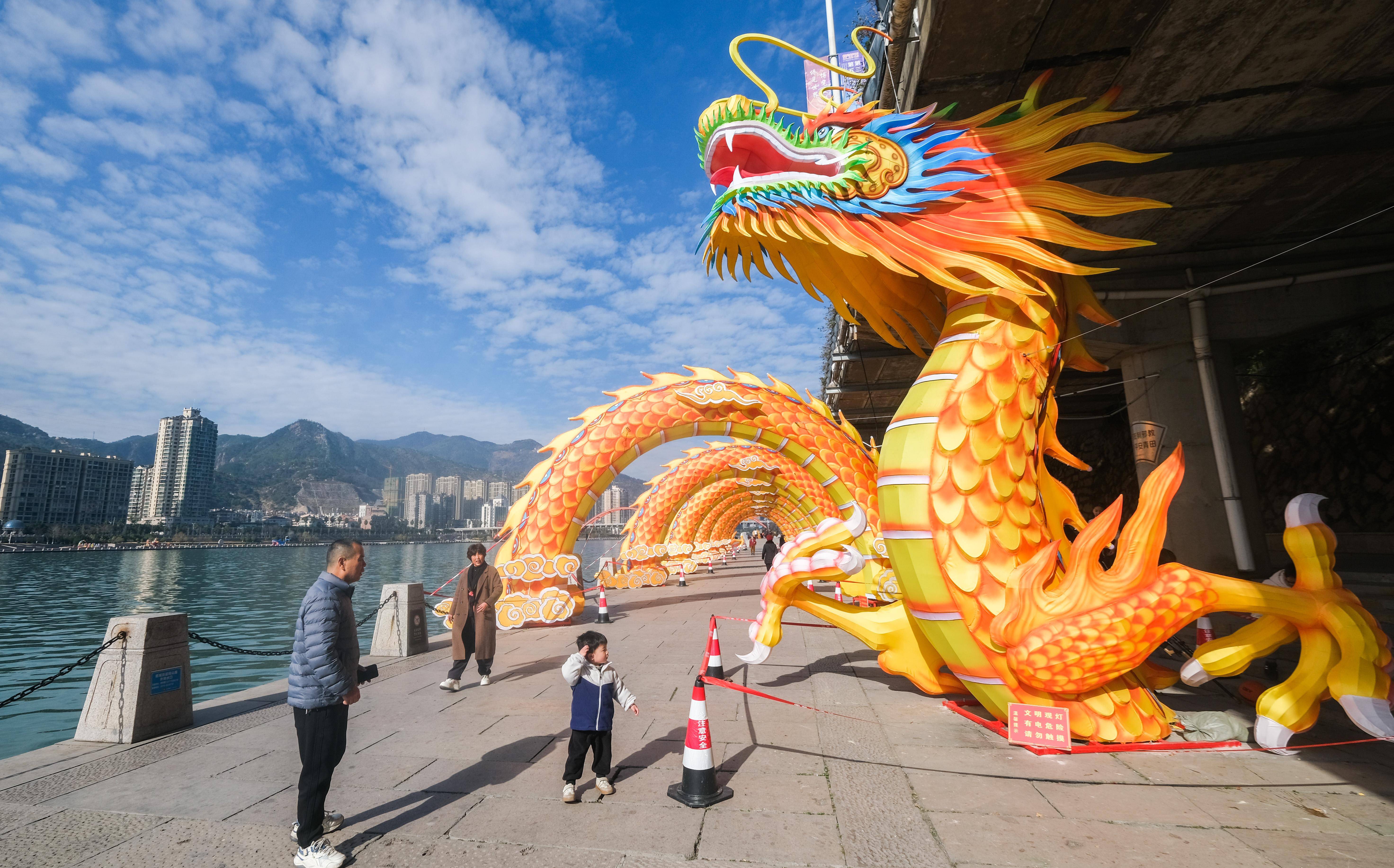 浙江青田 传统龙灯迎新年