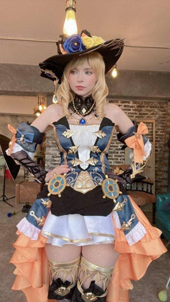 艾什莉体模cos《原神》角色:服饰精致 相当还原_cos_coser_作品