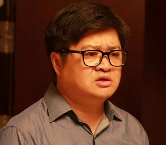 《哈儿传奇》里向往乐天知命的"猪八戒"他是《西游记后传》中闾汉彪