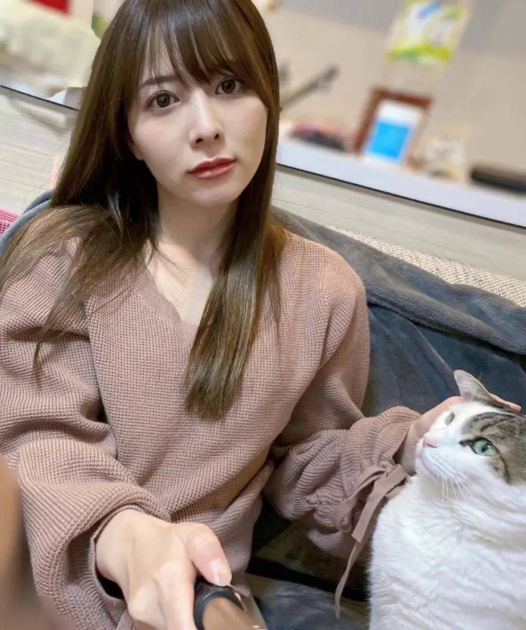 翻牌||仙女下海!腿玩年,谁顶得住啊!_奈奈美_漂亮_业界