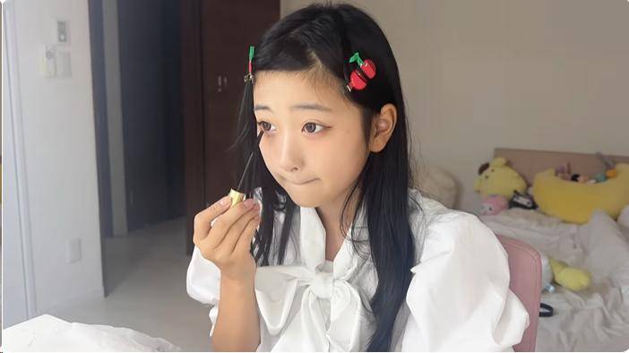 日本12岁小学女生被指"勾引男人",网友恶毒诅咒,只因她化了个妆