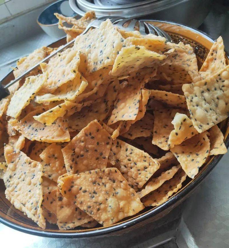 不用发酵,不用复炸,越薄越脆,芝麻是灵魂,香香脆脆!