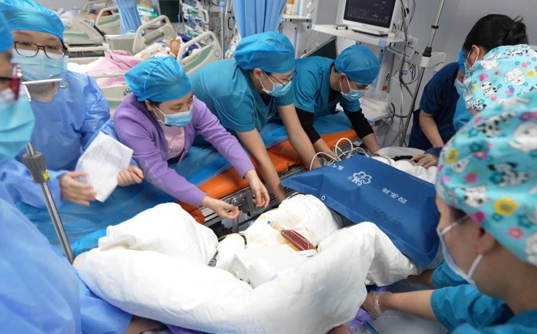 化险为夷,新手孕妈遭遇"前置胎盘",安琪儿多学科救治,母婴平安!