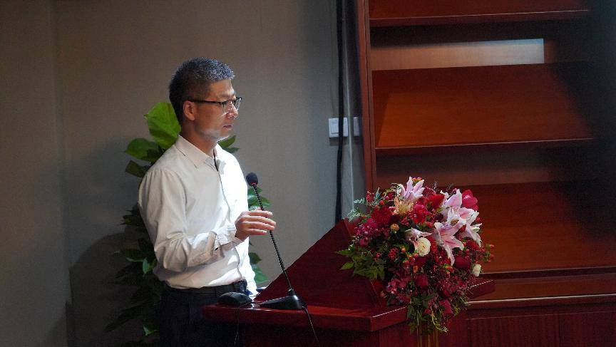 北京友谊医院减重与代谢外科主任张鹏教授做了题为《美国减重专科护士