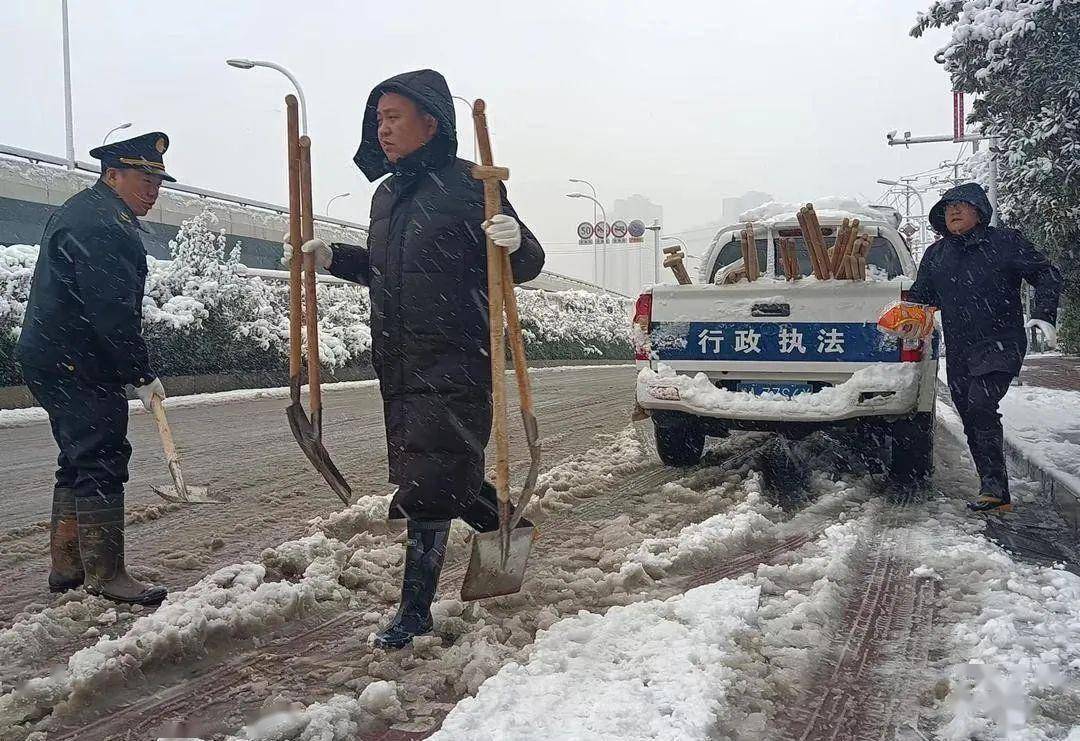 芙蓉區全力以赴除雪保暢_工作_應急_進行