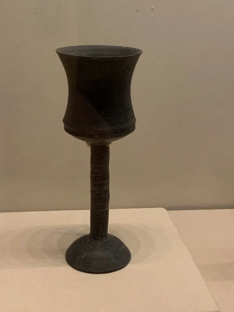 中国酒器文化——史前黄河流域:山东龙山文化酒器②_黑陶_高柄杯_蛋壳