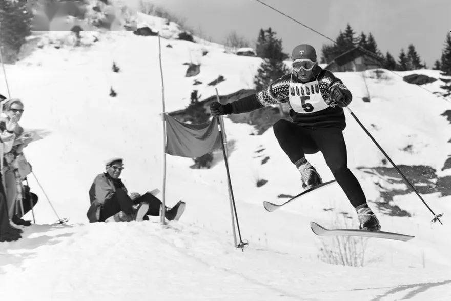 詹姆斯·邦德的滑雪俱樂部:100年的賽場與派對_米倫