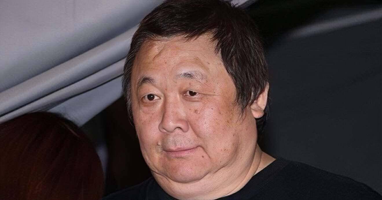 tvb知名老戏骨公开恋情,婚内养小30岁情人,自曝对方赶都赶不走_秦煌