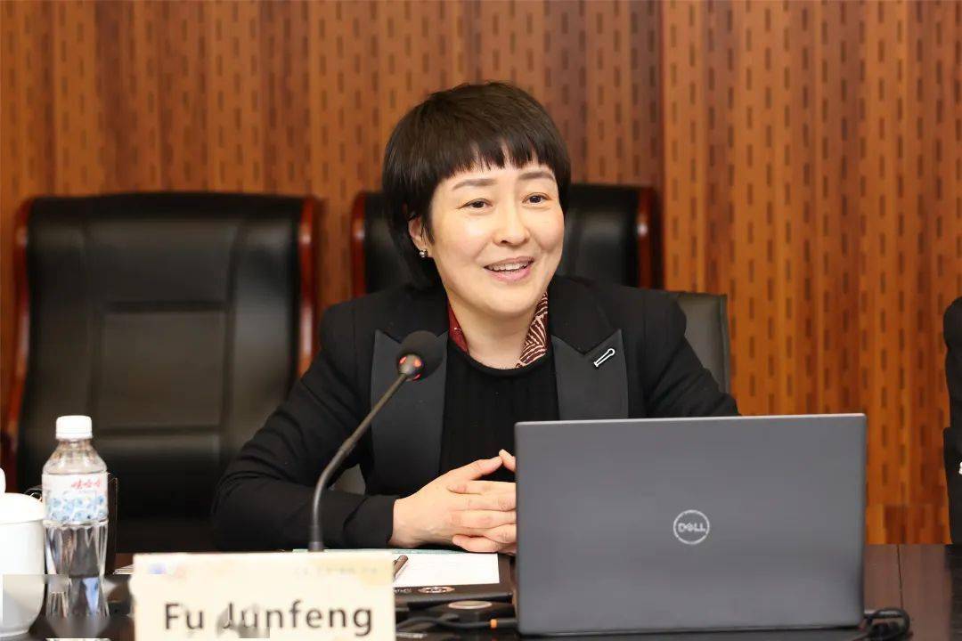 1月15,1月18日,阿拉伯联合酋长国迪拜卫生局局长阿