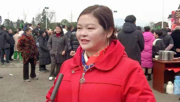 湖南涟源杨市镇美女图片