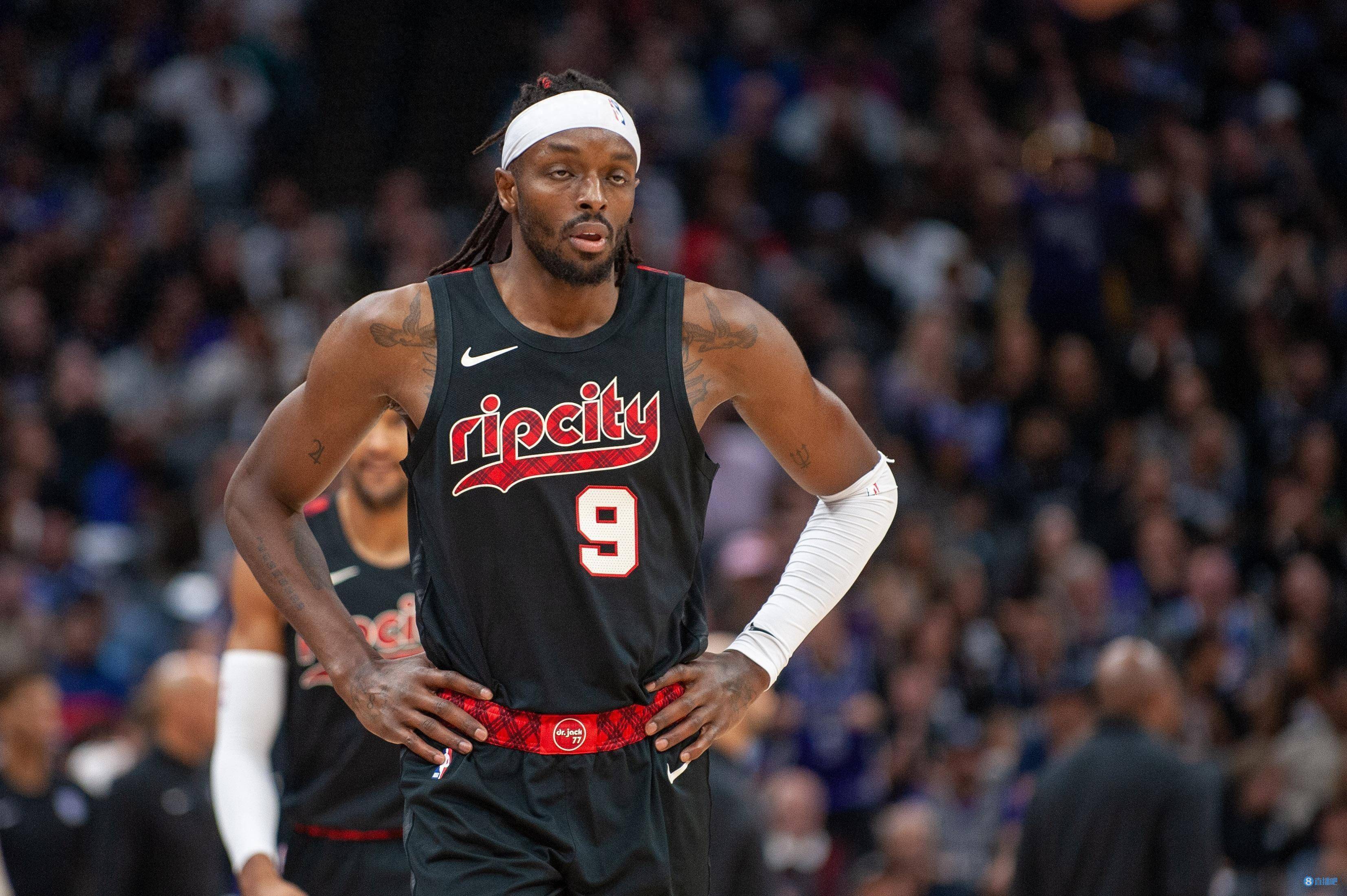 格兰特11中5&罚球16中13 得到24分7板2助_直播_比赛_投篮